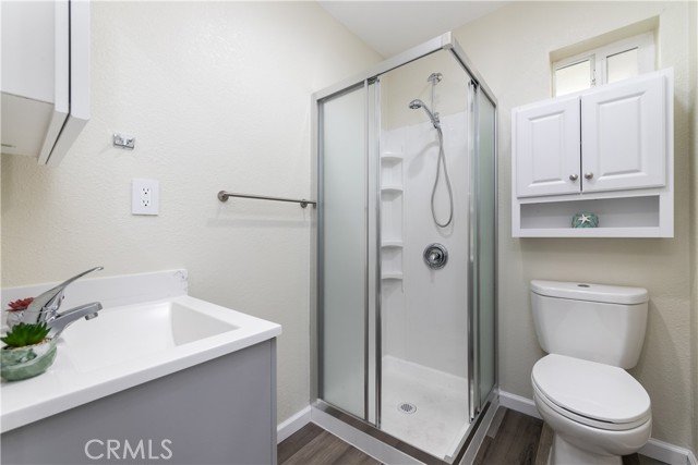 Detail Gallery Image 10 of 19 For 1135 N Howard St, Glendale,  CA 91207 - 2 Beds | 2 Baths