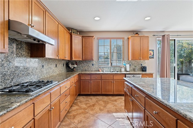 Detail Gallery Image 24 of 48 For 31637 Meadow Ln, Winchester,  CA 92596 - 5 Beds | 4 Baths