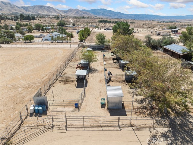 19976 Cornelian, Apple Valley CA: https://media.crmls.org/medias/8da3ecd2-3a64-44df-a5a5-4058c049ed0c.jpg