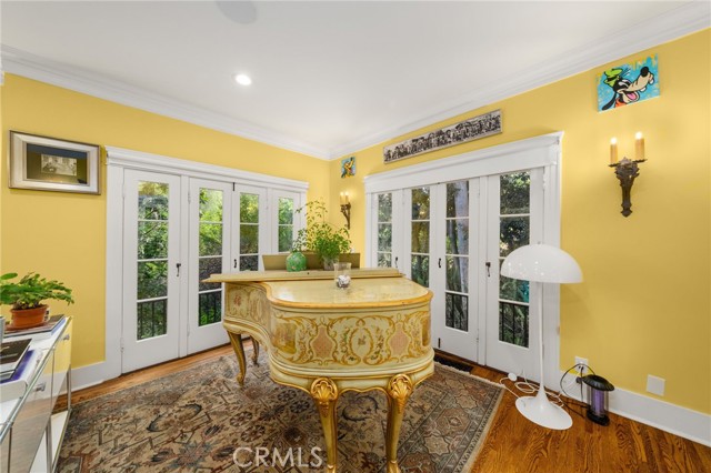 Detail Gallery Image 11 of 35 For 2027 N Highland Ave, Los Angeles,  CA 90068 - 6 Beds | 3 Baths