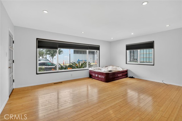 Detail Gallery Image 23 of 30 For 21 Alamitos, Long Beach,  CA 90802 - 2 Beds | 2 Baths