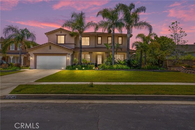 Detail Gallery Image 1 of 52 For 13393 Redwood Dr, Rancho Cucamonga,  CA 91739 - 5 Beds | 4 Baths