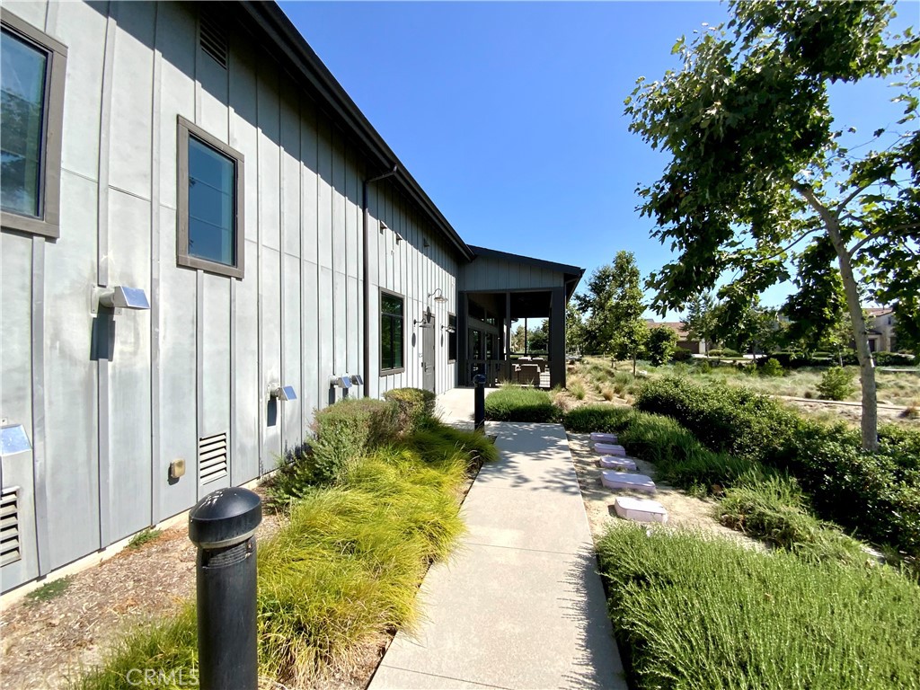 MLS #WS25135390 img 5