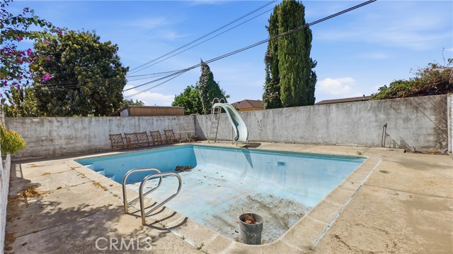 Detail Gallery Image 5 of 23 For 1106 Mar Les, Santa Ana,  CA 92706 - 3 Beds | 2/1 Baths