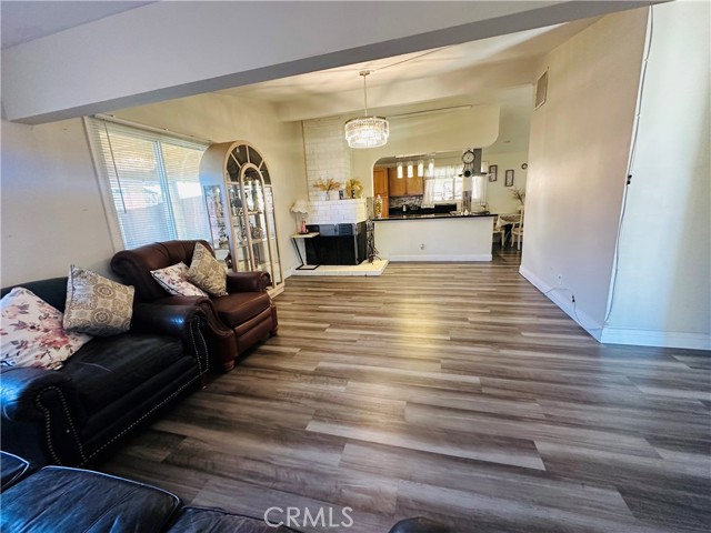 Detail Gallery Image 3 of 45 For 26920 14th St, Highland,  CA 92346 - 3 Beds | 1/1 Baths