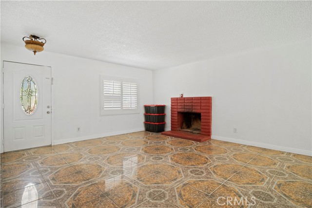 Detail Gallery Image 13 of 44 For 2455 Saint Elmo Dr, San Bernardino,  CA 92410 - 3 Beds | 2 Baths