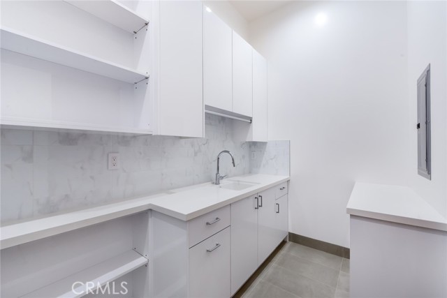 12732 Hortense Street, Studio City CA: https://media.crmls.org/medias/8da97a05-31f5-4787-a179-ac7538712213.jpg