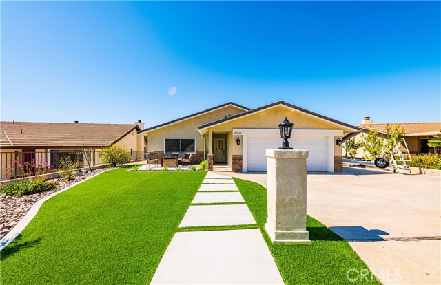 Detail Gallery Image 9 of 71 For 22601 Blue Teal, Canyon Lake,  CA 92587 - 3 Beds | 2/2 Baths