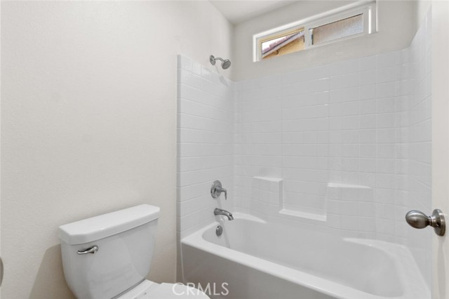 Detail Gallery Image 26 of 38 For 595 N Cattail Ct, Fresno,  CA 93727 - 3 Beds | 2/1 Baths