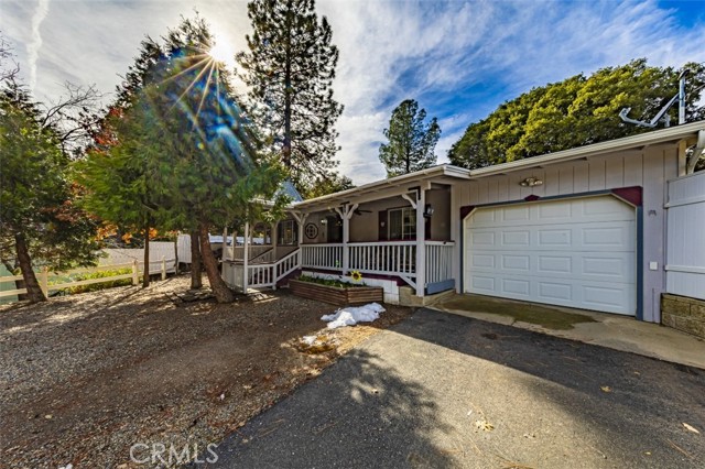 Detail Gallery Image 2 of 46 For 41864 Crass Dr, Oakhurst,  CA 93644 - 3 Beds | 2 Baths