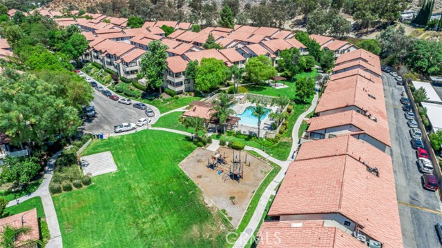 Detail Gallery Image 32 of 35 For 18149 Sundowner Way #936,  Canyon Country,  CA 91387 - 2 Beds | 2 Baths