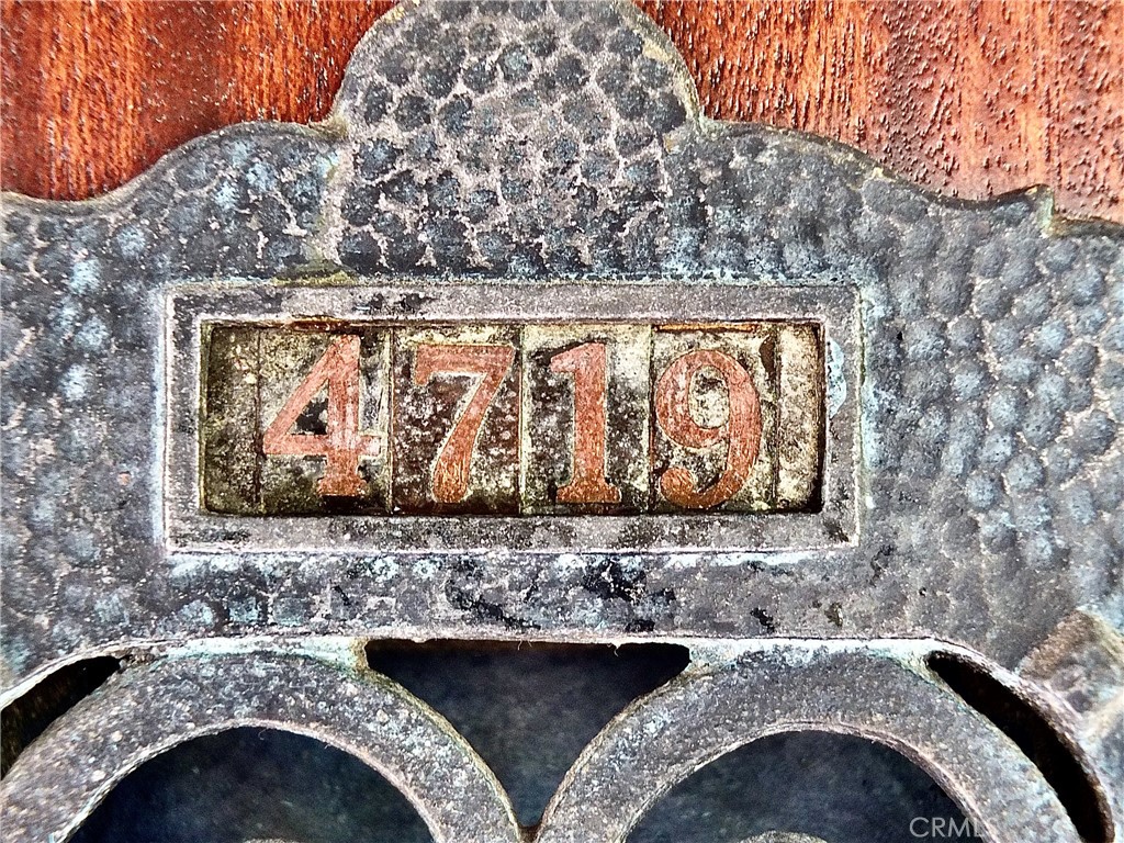 https://media.crmls.org/medias/8daab8dc-5714-431a-98d9-cd39a163d6e9.jpg?preset=X-Large