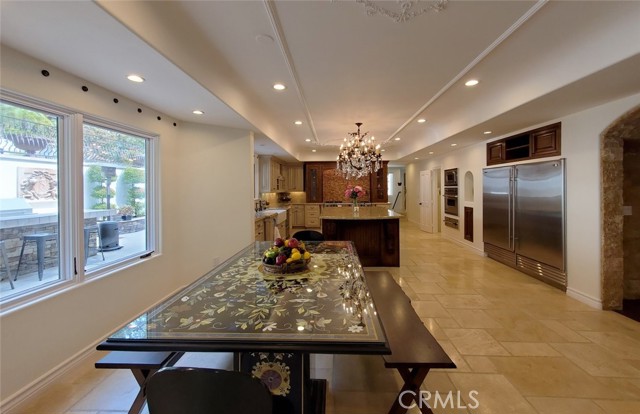 Detail Gallery Image 11 of 45 For 11947 Iredell St, Studio City,  CA 91604 - 7 Beds | 8 Baths