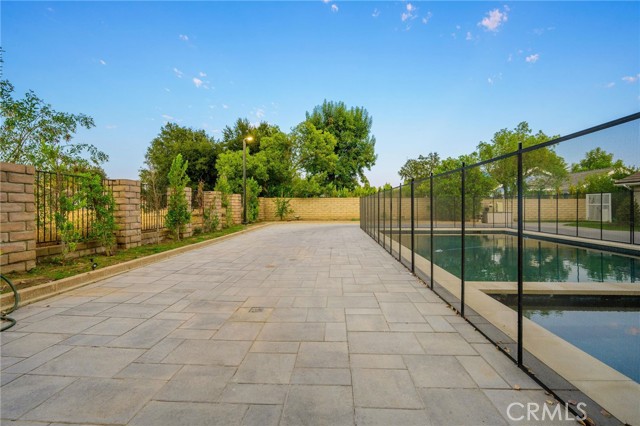 Detail Gallery Image 13 of 53 For 22455 Needles St, Chatsworth,  CA 91311 - 4 Beds | 3 Baths