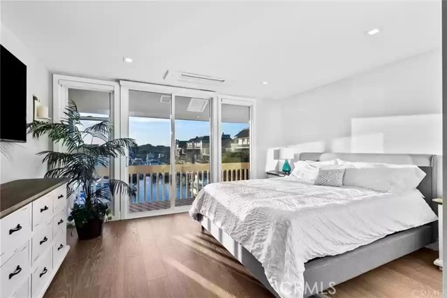Detail Gallery Image 12 of 27 For 16443 Harbour Ln #11,  Huntington Beach,  CA 92649 - 2 Beds | 2/1 Baths