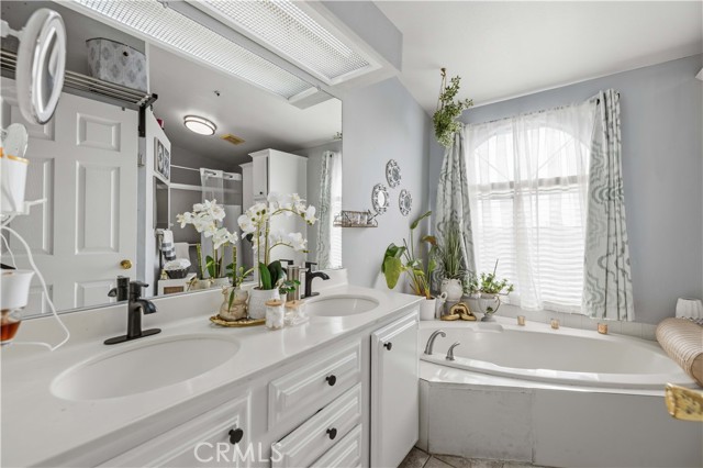 Detail Gallery Image 33 of 46 For 13691 Gavina #433,  Sylmar,  CA 91342 - 3 Beds | 2 Baths