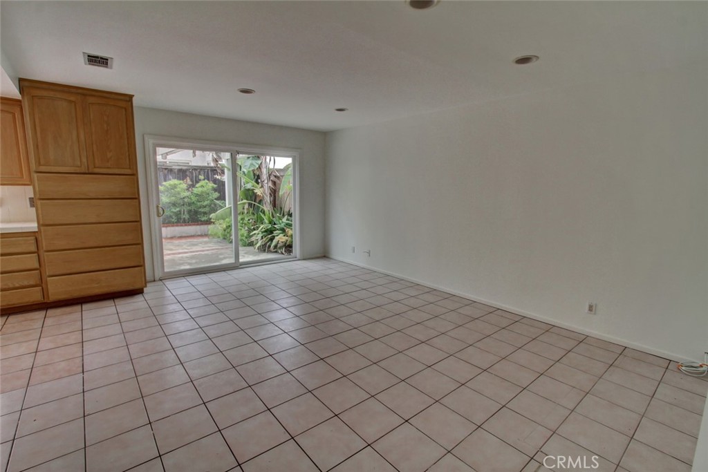 MLS #OC25241006 image #25