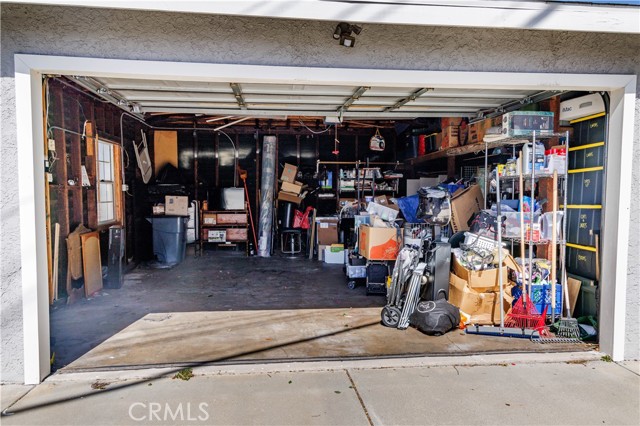 Detail Gallery Image 34 of 66 For 124 N Naomi, Burbank,  CA 91505 - 4 Beds | 3 Baths