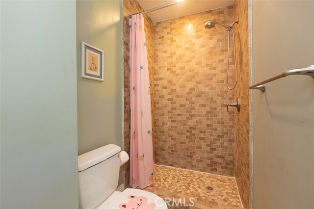 1417 Monterey Avenue, Monrovia CA: https://media.crmls.org/medias/8dae219b-be64-4ab2-a6b9-40c3d77f3531.jpg