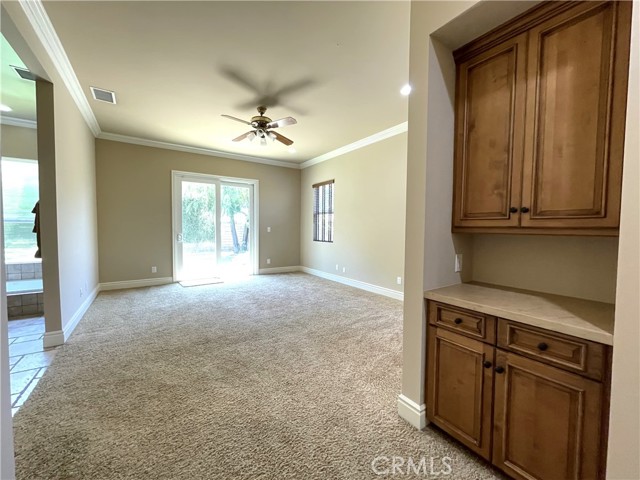 2068 Radnor Avenue, Long Beach CA: https://media.crmls.org/medias/8dae2da4-9a12-467f-89a3-40603d476e8d.jpg