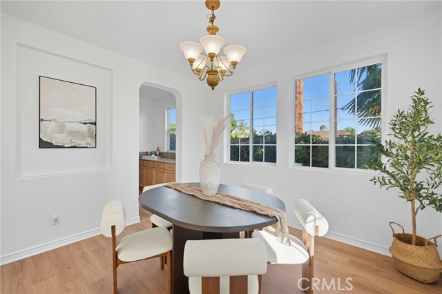 Detail Gallery Image 11 of 53 For 13346 Los Olivos Rd, Sylmar,  CA 91342 - 4 Beds | 4 Baths