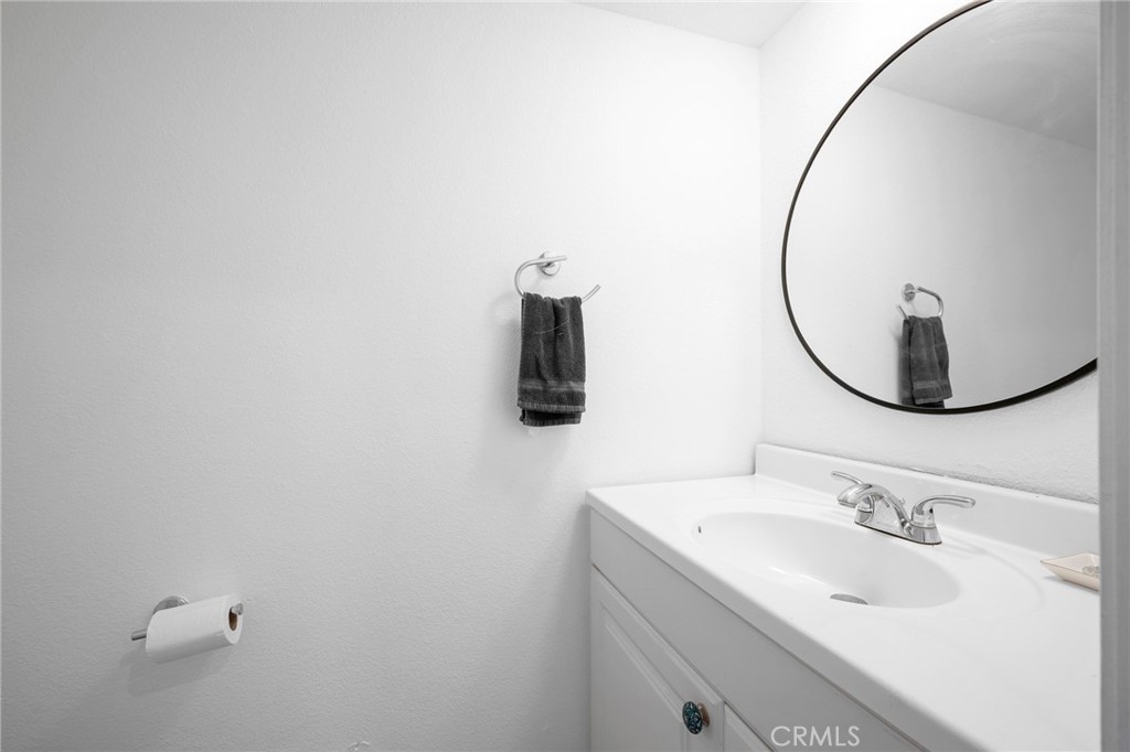 https://media.crmls.org/medias/8dafb435-c932-4bf7-a537-e9d4ed4cc473.jpg?preset=X-Large
