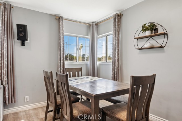 Detail Gallery Image 7 of 20 For 1711 Glenpark St, Pomona,  CA 91768 - 3 Beds | 1 Baths