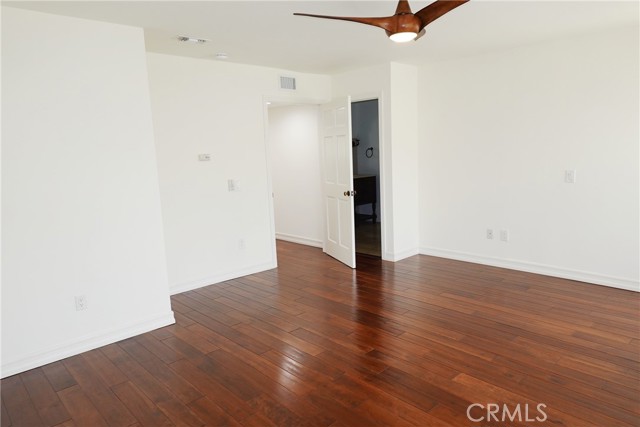 Detail Gallery Image 30 of 39 For 6232 Hesperia Ave, Encino,  CA 91316 - 3 Beds | 2/1 Baths