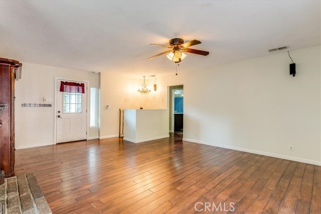 5200 Ardilla Avenue, Atascadero CA: https://media.crmls.org/medias/8db043d0-3d3e-4469-b581-18a305bd64a3.jpg