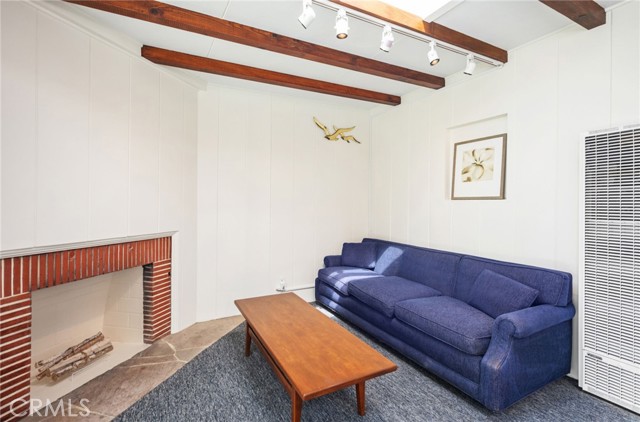 Detail Gallery Image 9 of 30 For 122 Opal Ave #2,  Newport Beach,  CA 92662 - 2 Beds | 1 Baths
