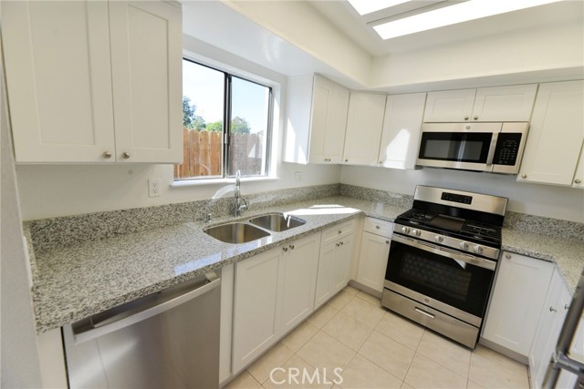Detail Gallery Image 7 of 19 For 103 El Oriente #3,  San Clemente,  CA 92672 - 2 Beds | 1/1 Baths