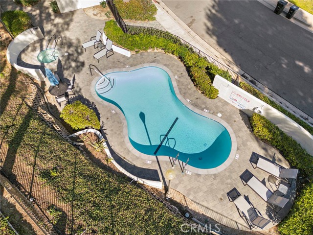 Detail Gallery Image 45 of 51 For 25 Lucerne St, Newport Beach,  CA 92660 - 3 Beds | 2/1 Baths