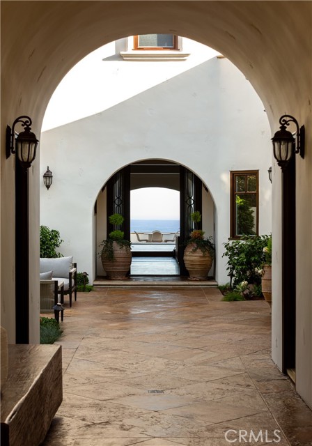 24352 Santa Clara Ave, Dana Point CA: https://media.crmls.org/medias/8db19ef9-866f-47db-af0f-ba9fdb95b57f.jpg