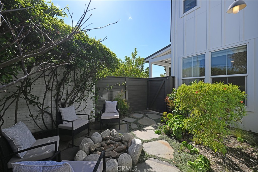 8db21792 Ad53 4b65 A1eb B801fd986240