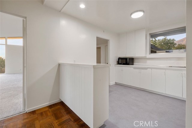 Detail Gallery Image 34 of 69 For 5260 Gould Ave, La Canada Flintridge,  CA 91011 - 3 Beds | 3 Baths