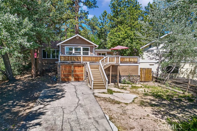 Detail Gallery Image 5 of 34 For 40177 Lakeview Dr, Big Bear Lake,  CA 92315 - 3 Beds | 2 Baths