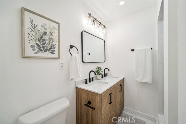 Detail Gallery Image 23 of 45 For 11212 Montgomery Ave, Granada Hills,  CA 91344 - 4 Beds | 2 Baths