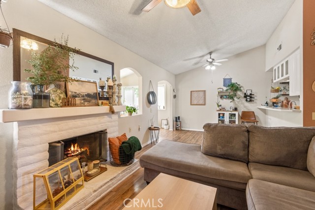 930 Countryside Street, Hemet CA: https://media.crmls.org/medias/8db6e8ec-acd7-4821-827a-0bcd3daebf9b.jpg