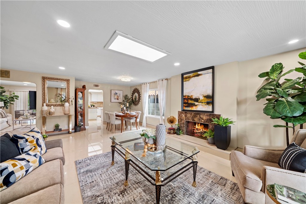 MLS #OC25267288 image #7