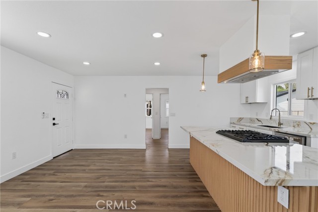 Detail Gallery Image 10 of 31 For 1095 E Phillips Blvd, Pomona,  CA 91766 - 2 Beds | 1 Baths