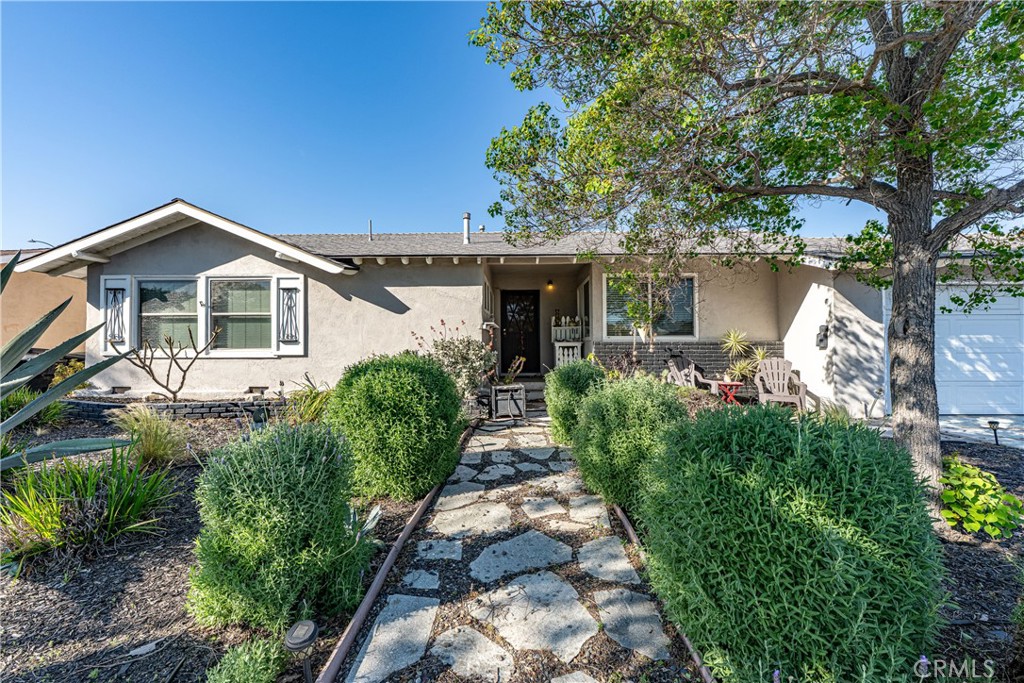 2869 W Stonybrook Drive