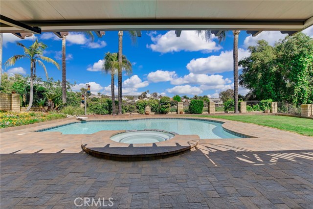 7022 Wheeler Avenue, La Verne CA: https://media.crmls.org/medias/8dba06ad-d8b5-409d-936e-2328db92f9d4.jpg