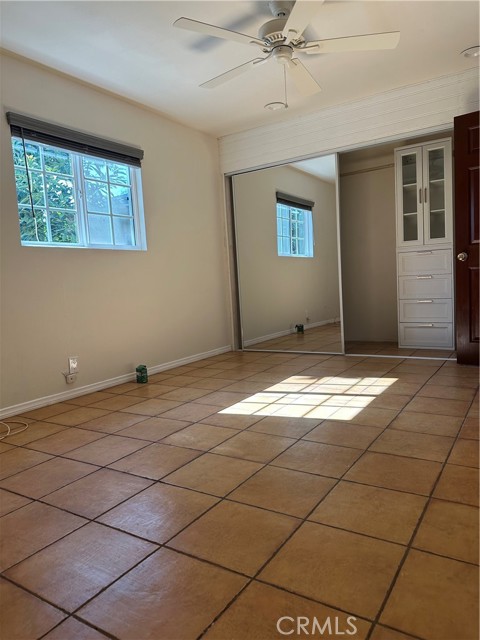 Detail Gallery Image 9 of 13 For 7721 Rhea Ave, Reseda,  CA 91335 - 3 Beds | 2 Baths