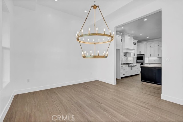 605 S Anderson Road, Exeter CA: https://media.crmls.org/medias/8dba568e-0ef6-4bb4-aa6c-d00013e540e1.jpg