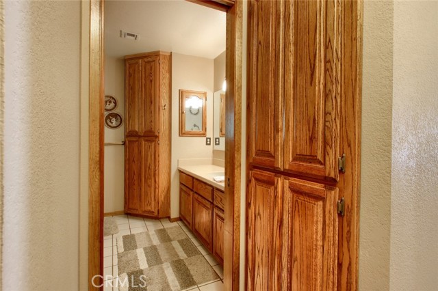 Detail Gallery Image 17 of 49 For 50705 Presidio Way, Oakhurst,  CA 93644 - 3 Beds | 2/1 Baths