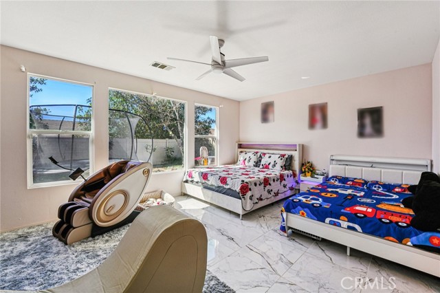 Detail Gallery Image 8 of 22 For 1471 Hunter Moon Way, Beaumont,  CA 92223 - 4 Beds | 2 Baths