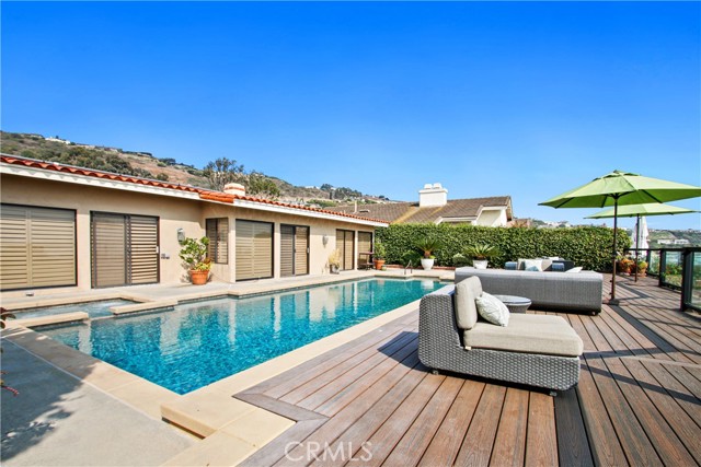 Detail Gallery Image 7 of 16 For 22872 via Cordova, Dana Point,  CA 92629 - 3 Beds | 3 Baths