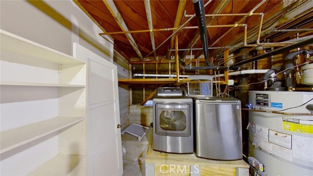 519 Poppy Avenue, Corona del Mar CA: https://media.crmls.org/medias/8dbcd861-ba53-4a7d-a082-680cab9ba09e.jpg