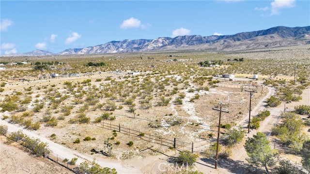 Detail Gallery Image 23 of 32 For 30229 Bourbon Rd, Lucerne Valley,  CA 92356 - 1 Beds | 1 Baths