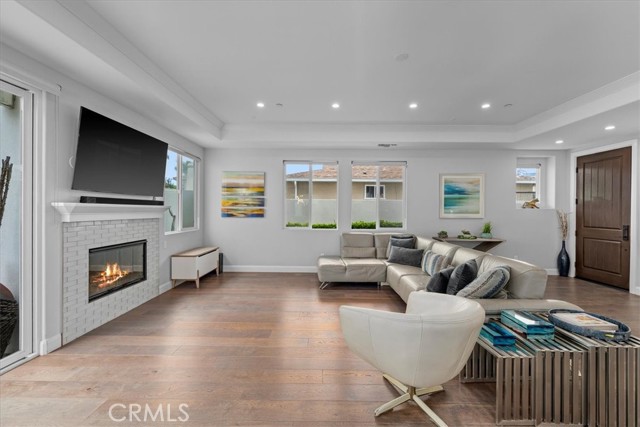 2214 Warfield Avenue, Redondo Beach, California 90278, 4 Bedrooms Bedrooms, ,3 BathroomsBathrooms,Residential,Sold,Warfield,SB24110583